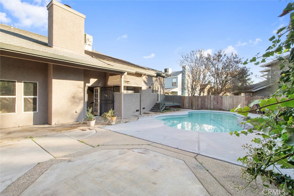 3905 Alessandro Ln, Modesto, CA 95356