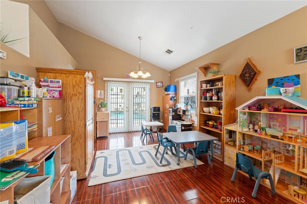 180 Cheney Ln, Coalinga, CA 93210