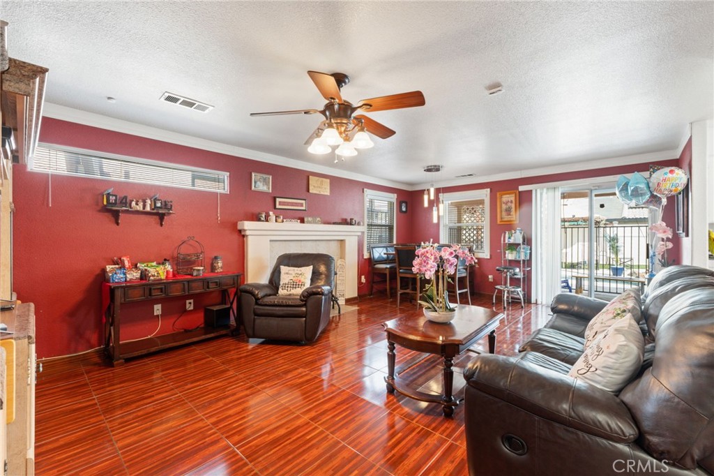 180 Cheney Ln, Coalinga, CA 93210