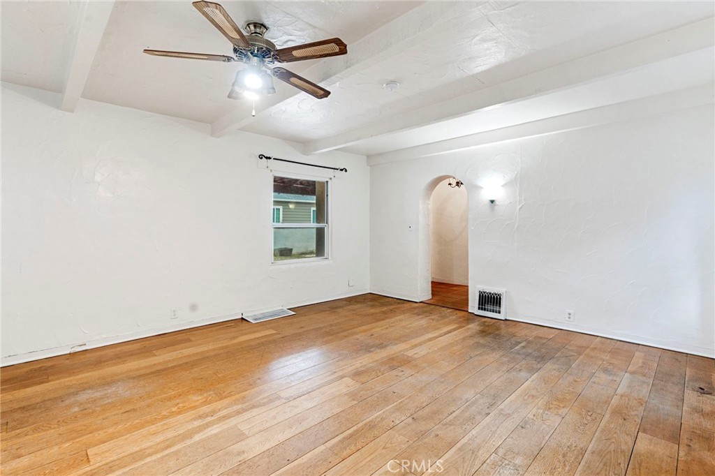 815 W Yosemite, Madera, CA 93637