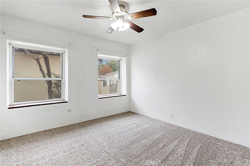 815 W Yosemite, Madera, CA 93637