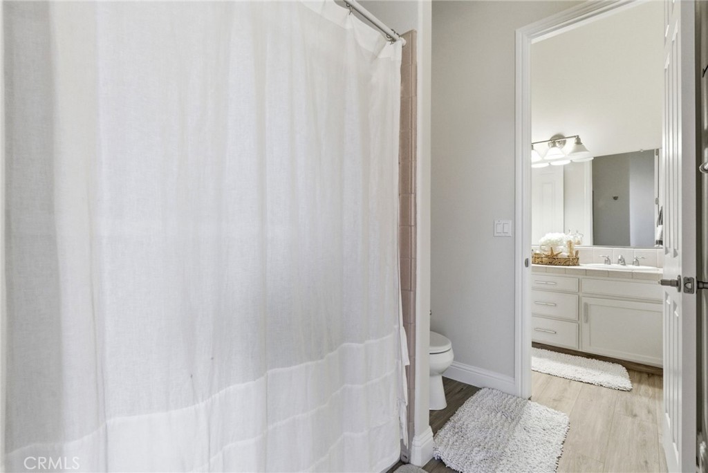 170 W Pioneer Way, Hanford, CA 93230