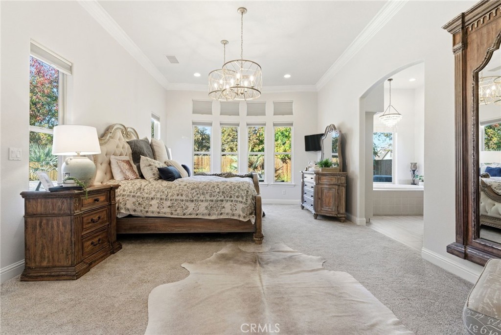 170 W Pioneer Way, Hanford, CA 93230