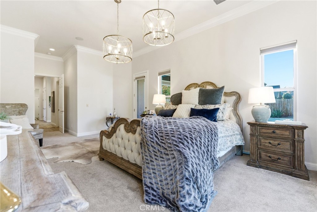 170 W Pioneer Way, Hanford, CA 93230