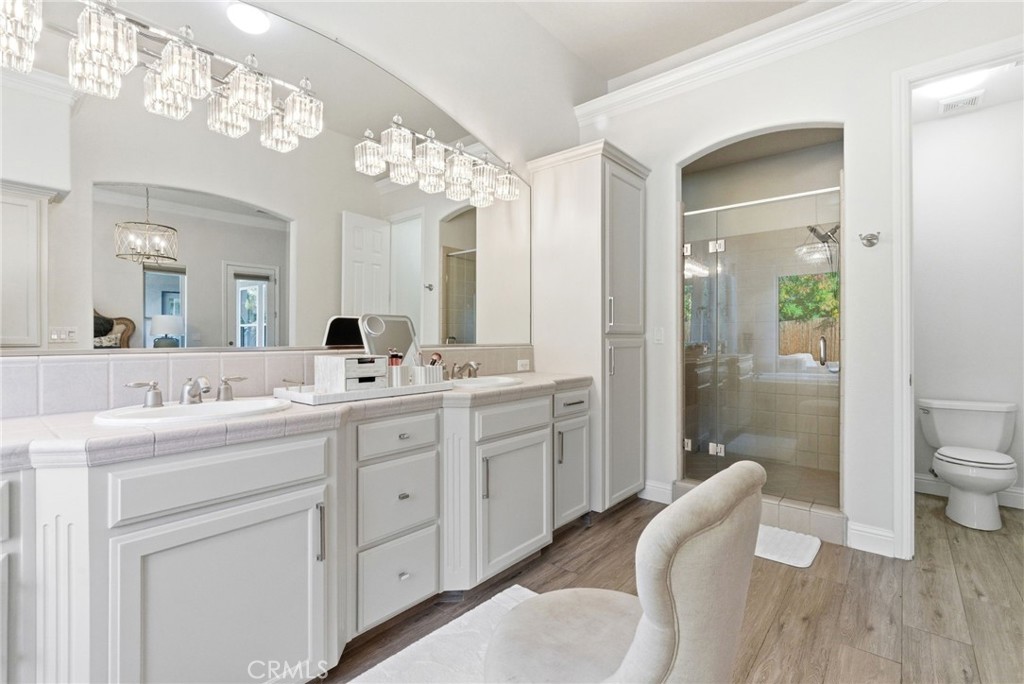 170 W Pioneer Way, Hanford, CA 93230