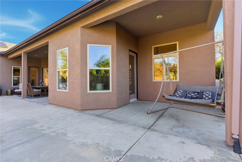 170 W Pioneer Way, Hanford, CA 93230
