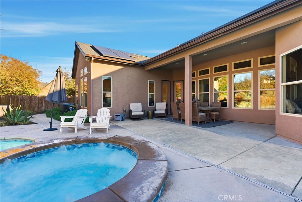 170 W Pioneer Way, Hanford, CA 93230