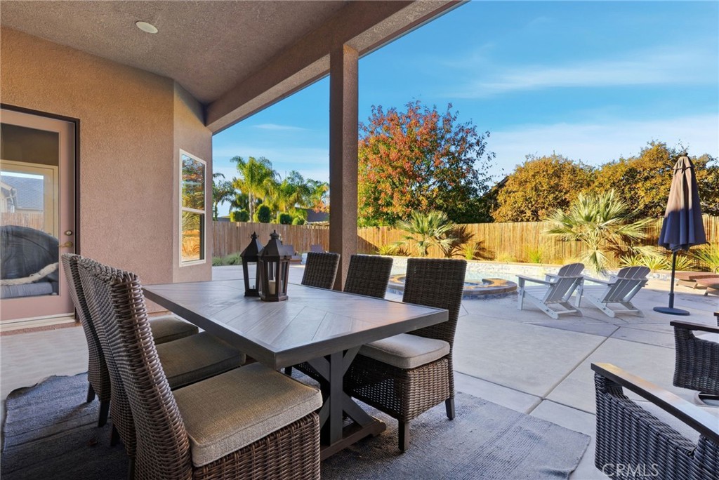 170 W Pioneer Way, Hanford, CA 93230