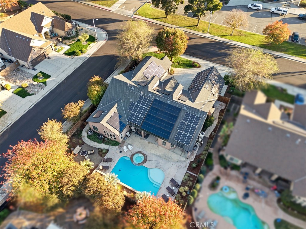 170 W Pioneer Way, Hanford, CA 93230