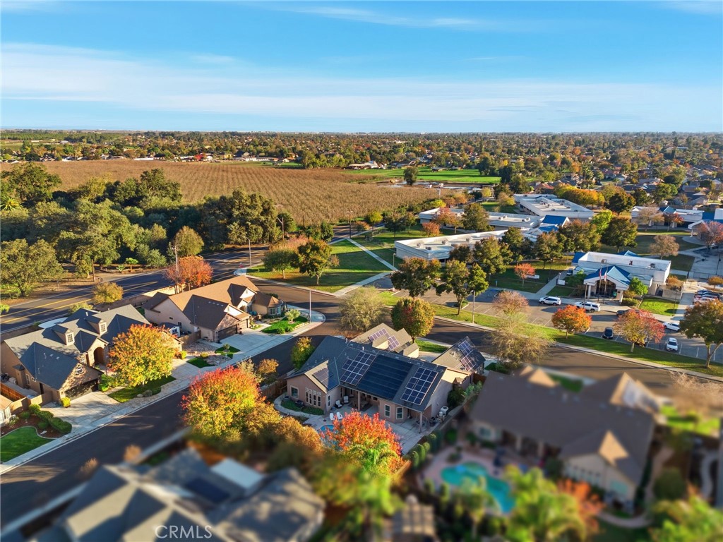 170 W Pioneer Way, Hanford, CA 93230