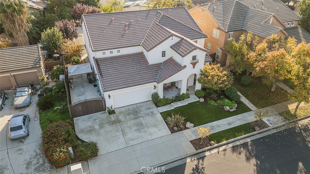 3046 Indianapolis, Clovis, CA 93619