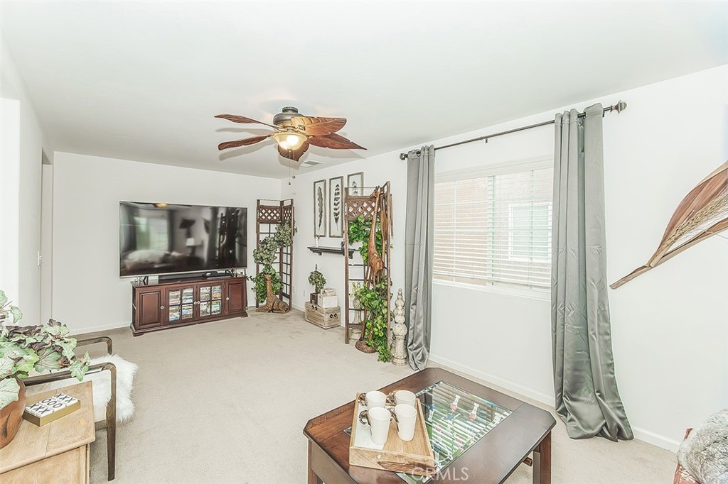 3046 Indianapolis, Clovis, CA 93619