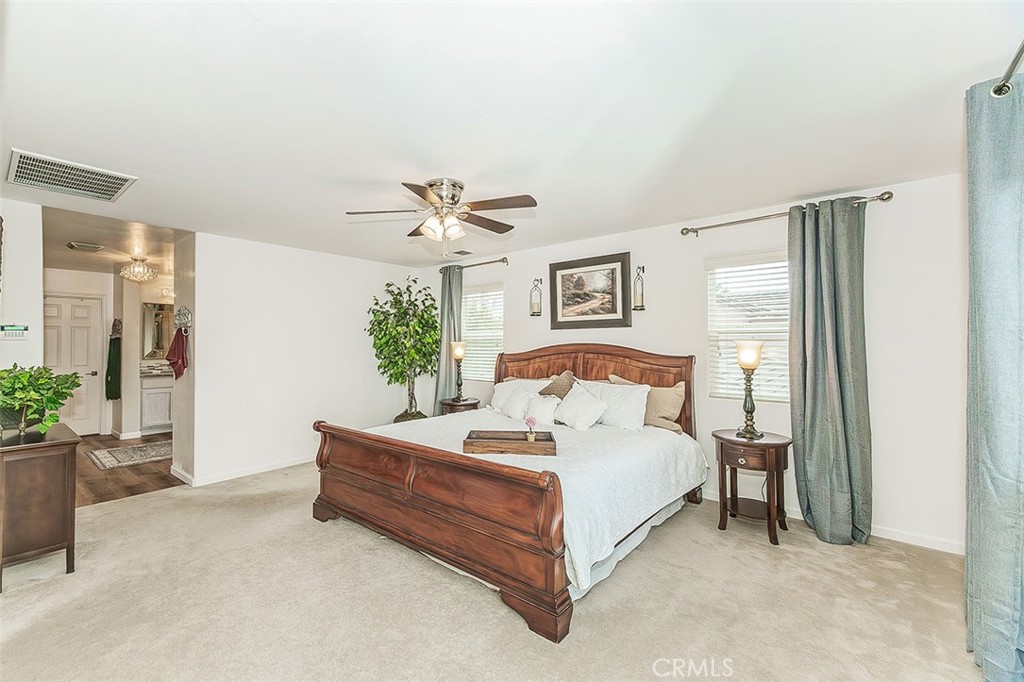 3046 Indianapolis, Clovis, CA 93619