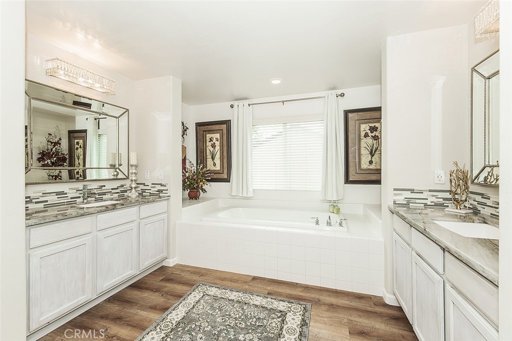 3046 Indianapolis, Clovis, CA 93619