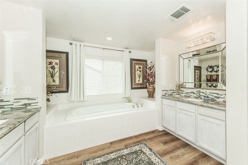 3046 Indianapolis, Clovis, CA 93619