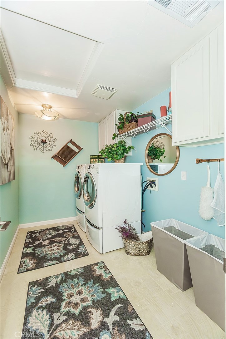 3046 Indianapolis, Clovis, CA 93619