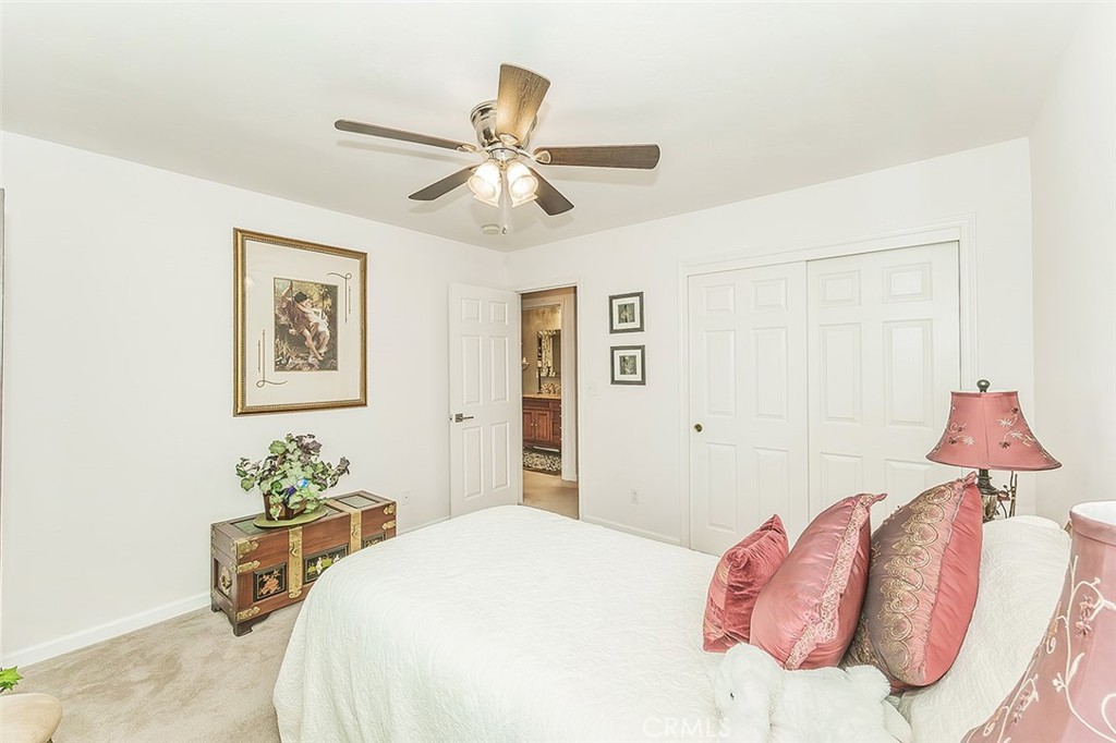 3046 Indianapolis, Clovis, CA 93619