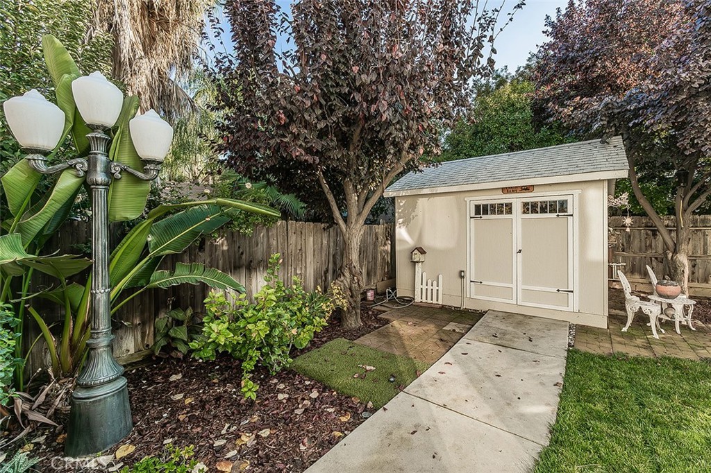 3046 Indianapolis, Clovis, CA 93619