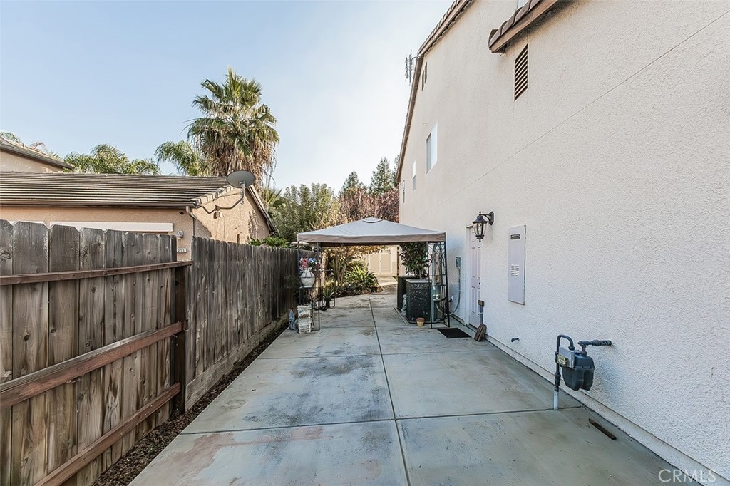 3046 Indianapolis, Clovis, CA 93619