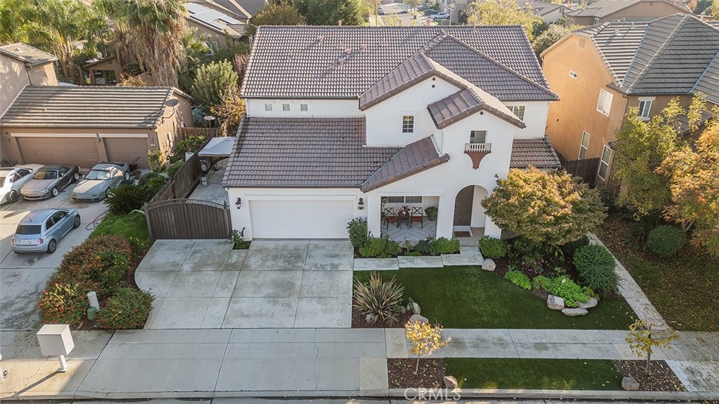 3046 Indianapolis, Clovis, CA 93619