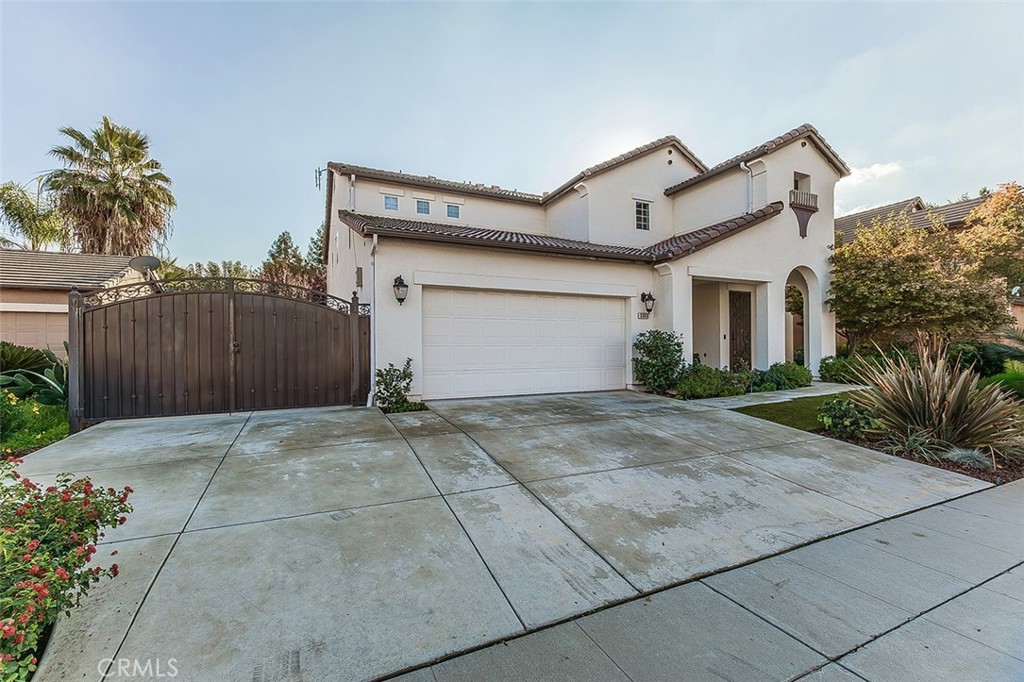 3046 Indianapolis, Clovis, CA 93619