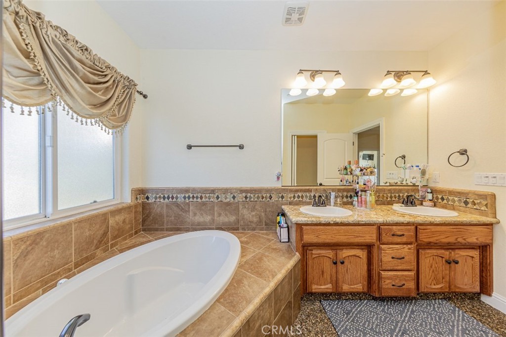 33099 Road 800, Raymond, CA 93653