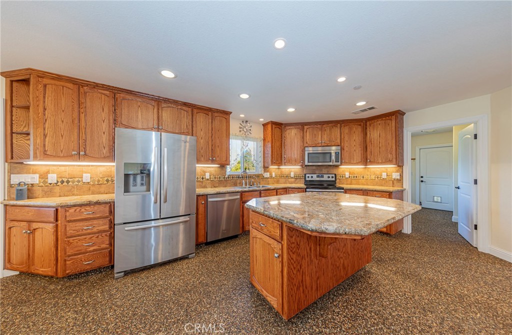 33099 Road 800, Raymond, CA 93653