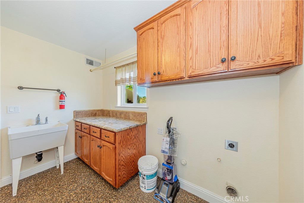 33099 Road 800, Raymond, CA 93653