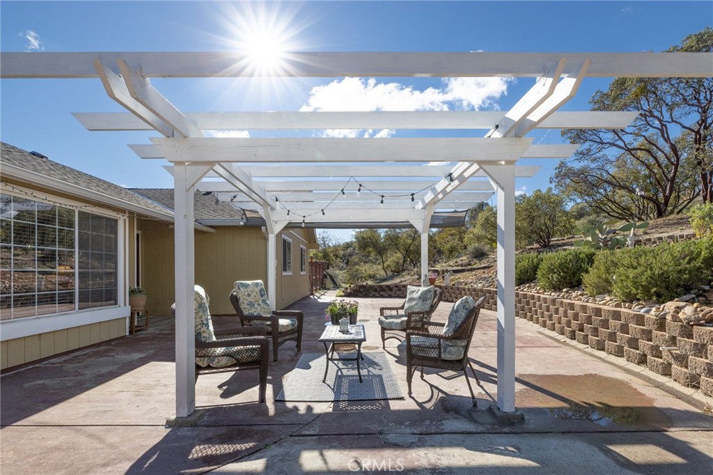 30301 E Longview Ln, Coarsegold, CA 93614