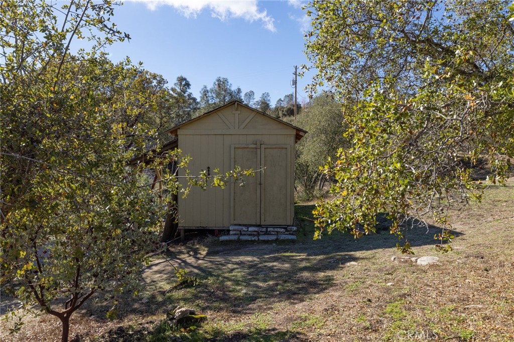 30301 E Longview Ln, Coarsegold, CA 93614
