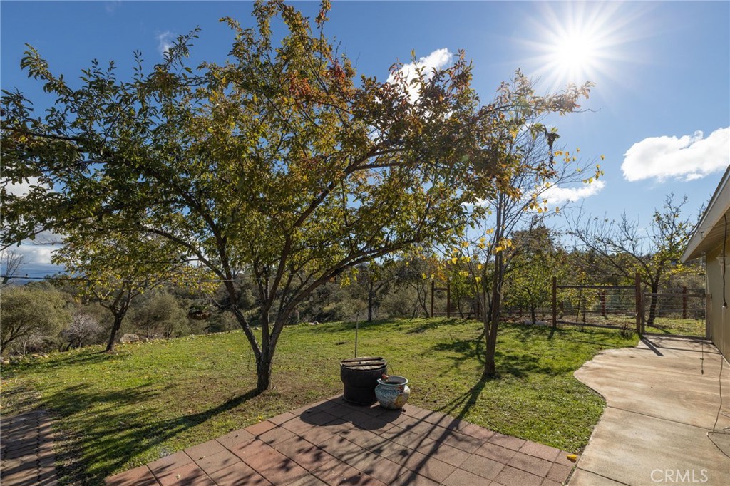 30301 E Longview Ln, Coarsegold, CA 93614