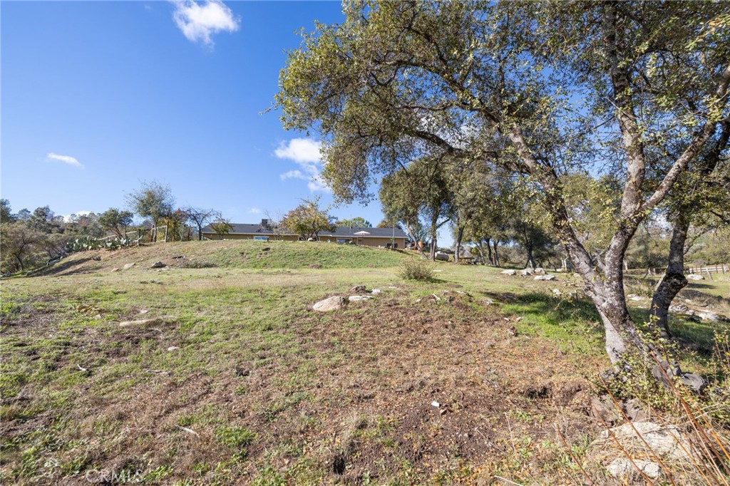 30301 E Longview Ln, Coarsegold, CA 93614