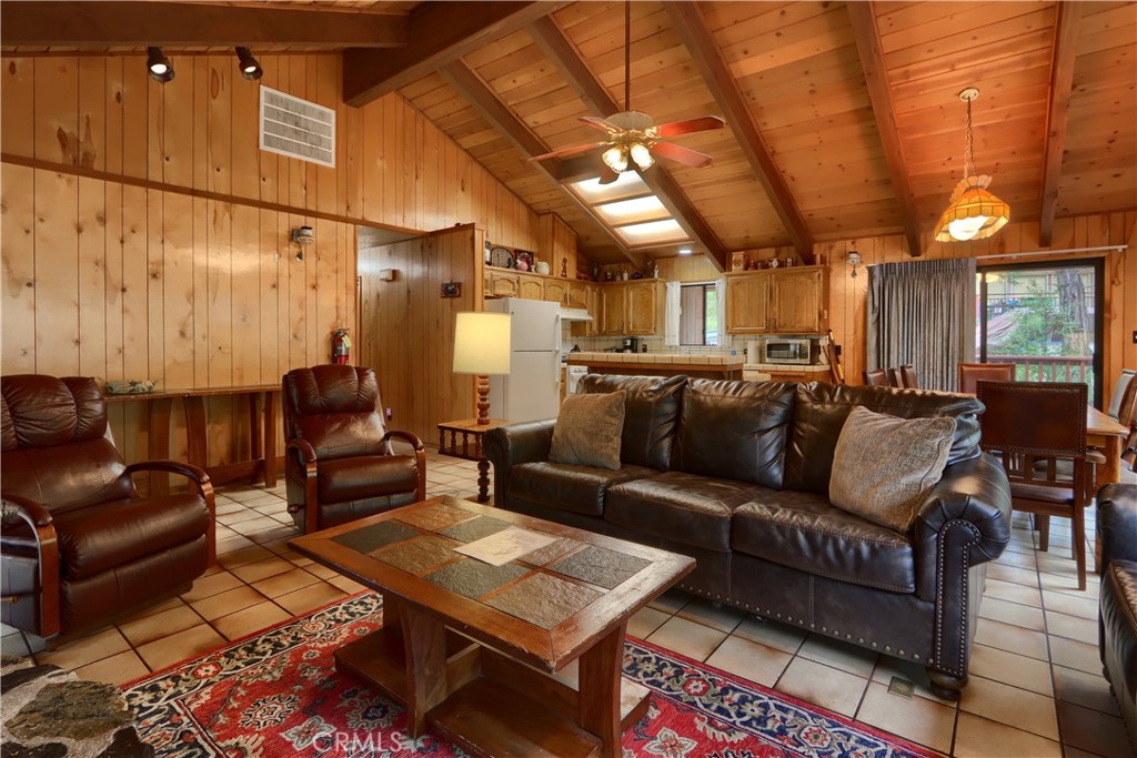 8041 Chilnualna Falls, Wawona, CA 95389