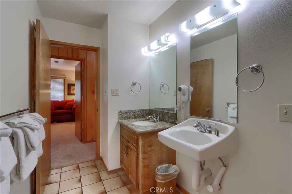 8041 Chilnualna Falls, Wawona, CA 95389