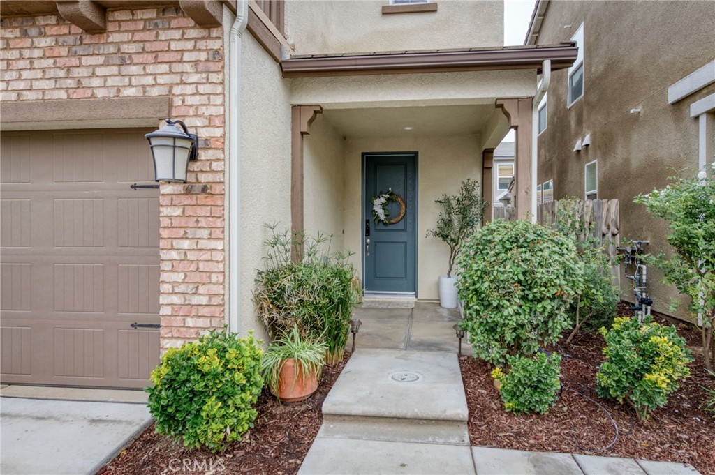 116 S Aria Ave, Madera, CA 93636