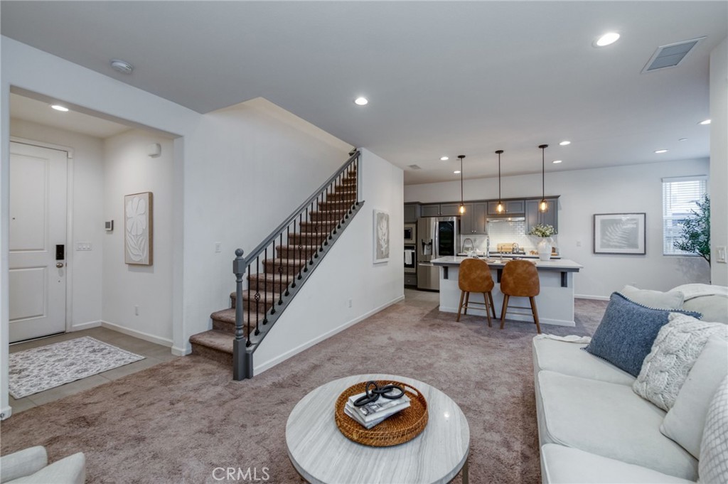 116 S Aria Ave, Madera, CA 93636