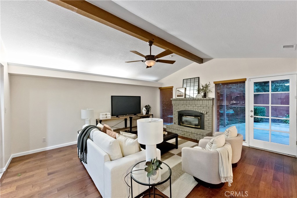 304 E Omaha Ave, Fresno, CA 93720