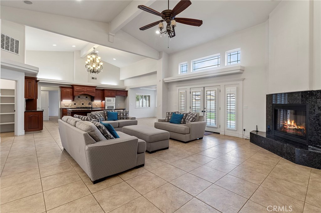 3255 Hollow, Madera, CA 93637