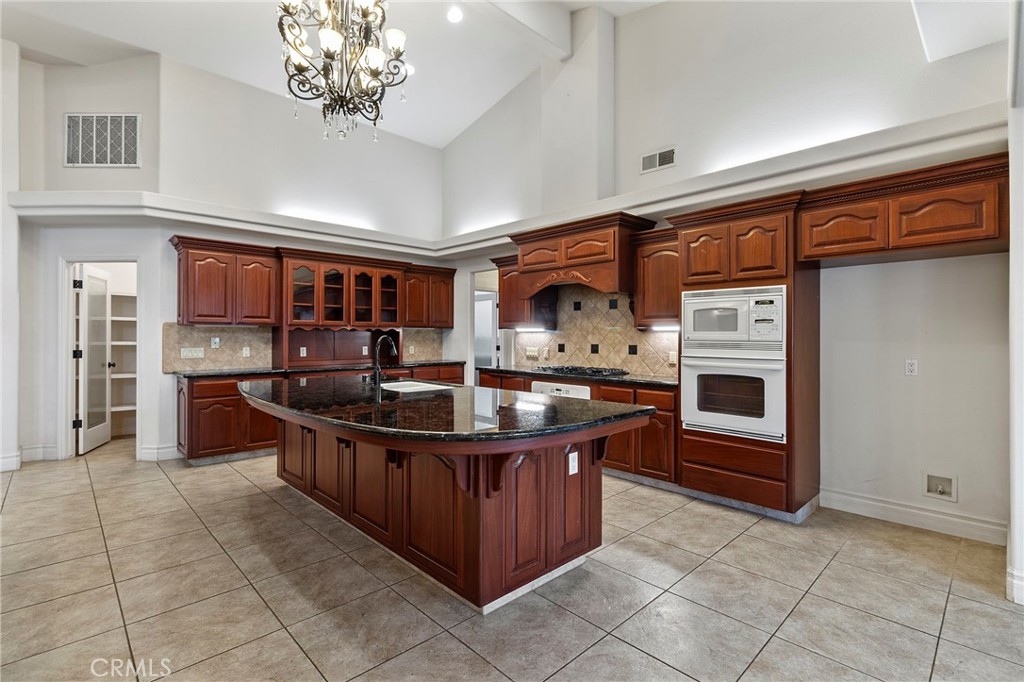 3255 Hollow, Madera, CA 93637