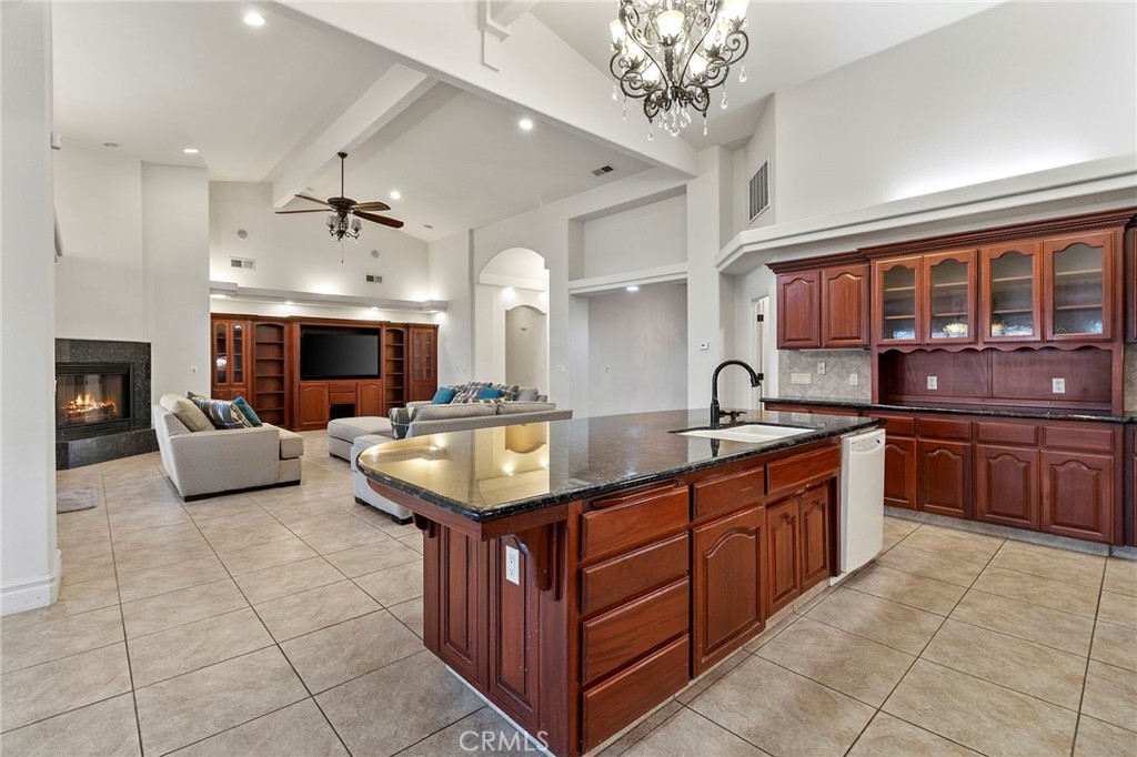 3255 Hollow, Madera, CA 93637