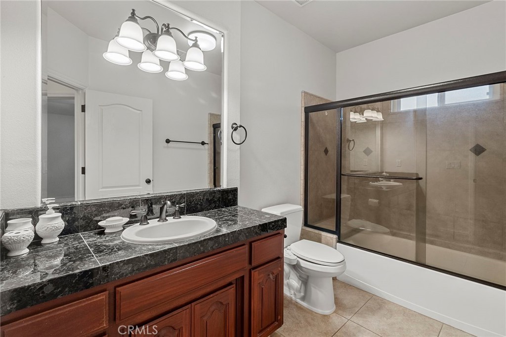 3255 Hollow, Madera, CA 93637