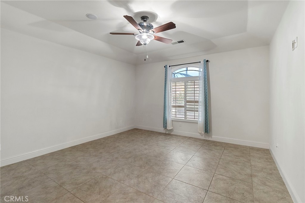 3255 Hollow, Madera, CA 93637