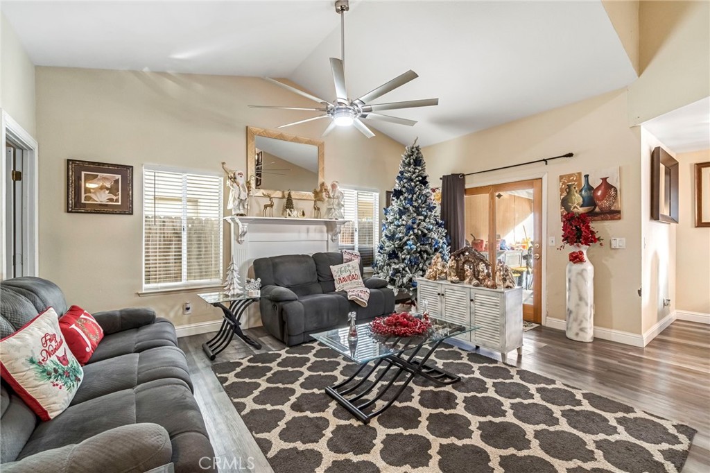 2372 Ironwood, Madera, CA 93637