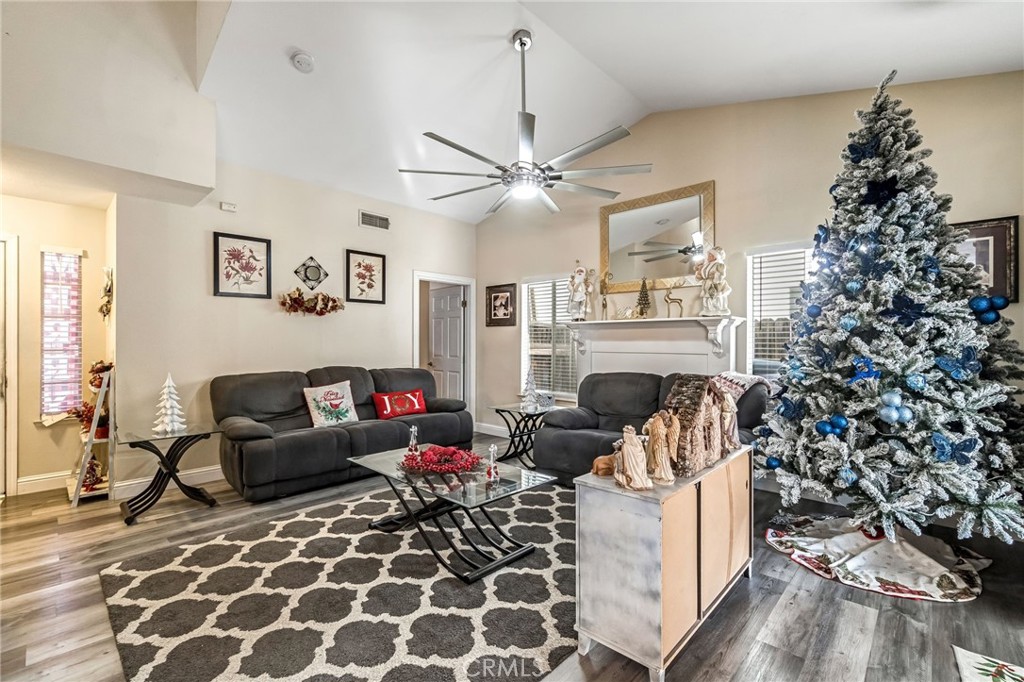 2372 Ironwood, Madera, CA 93637