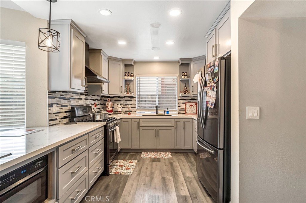 2372 Ironwood, Madera, CA 93637