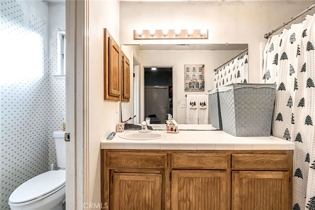 2372 Ironwood, Madera, CA 93637