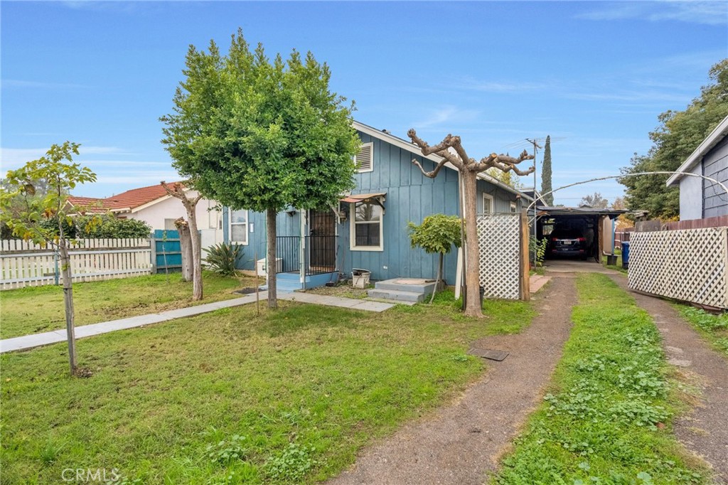 2463 Thompson, Selma, CA 93662