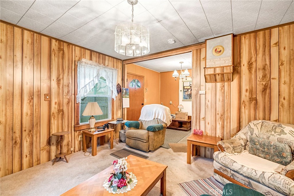 2463 Thompson, Selma, CA 93662