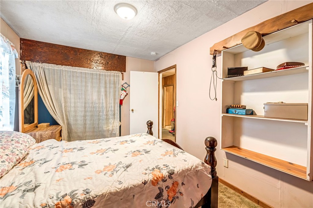 2463 Thompson, Selma, CA 93662