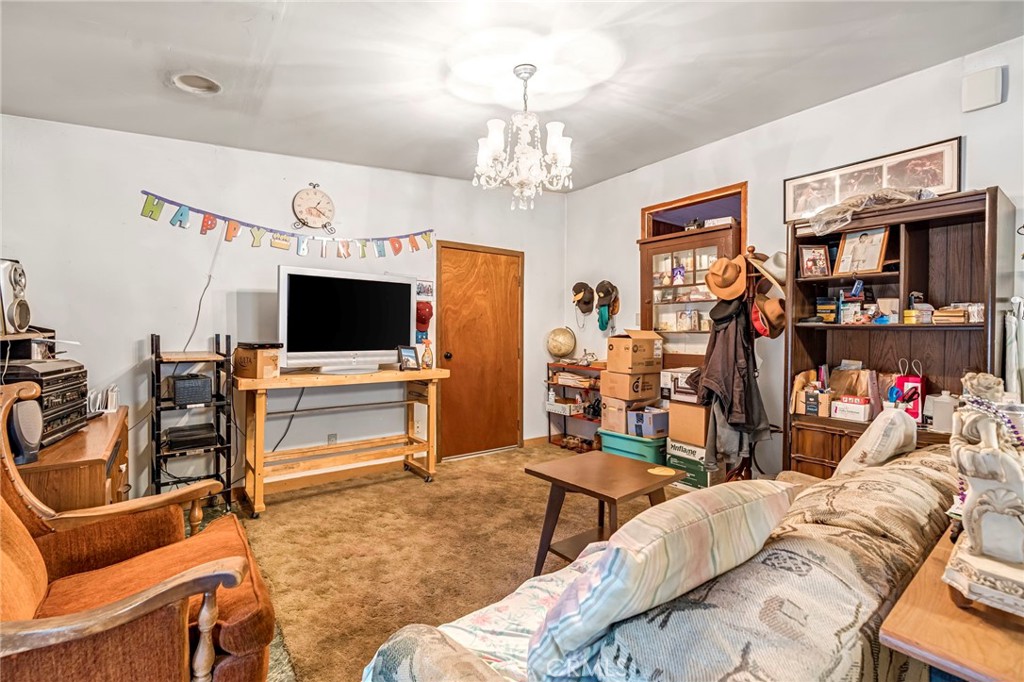 2463 Thompson, Selma, CA 93662